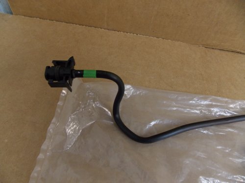 GENUINE LAND ROVER LR006165 Radiator Hose | Autoplicity