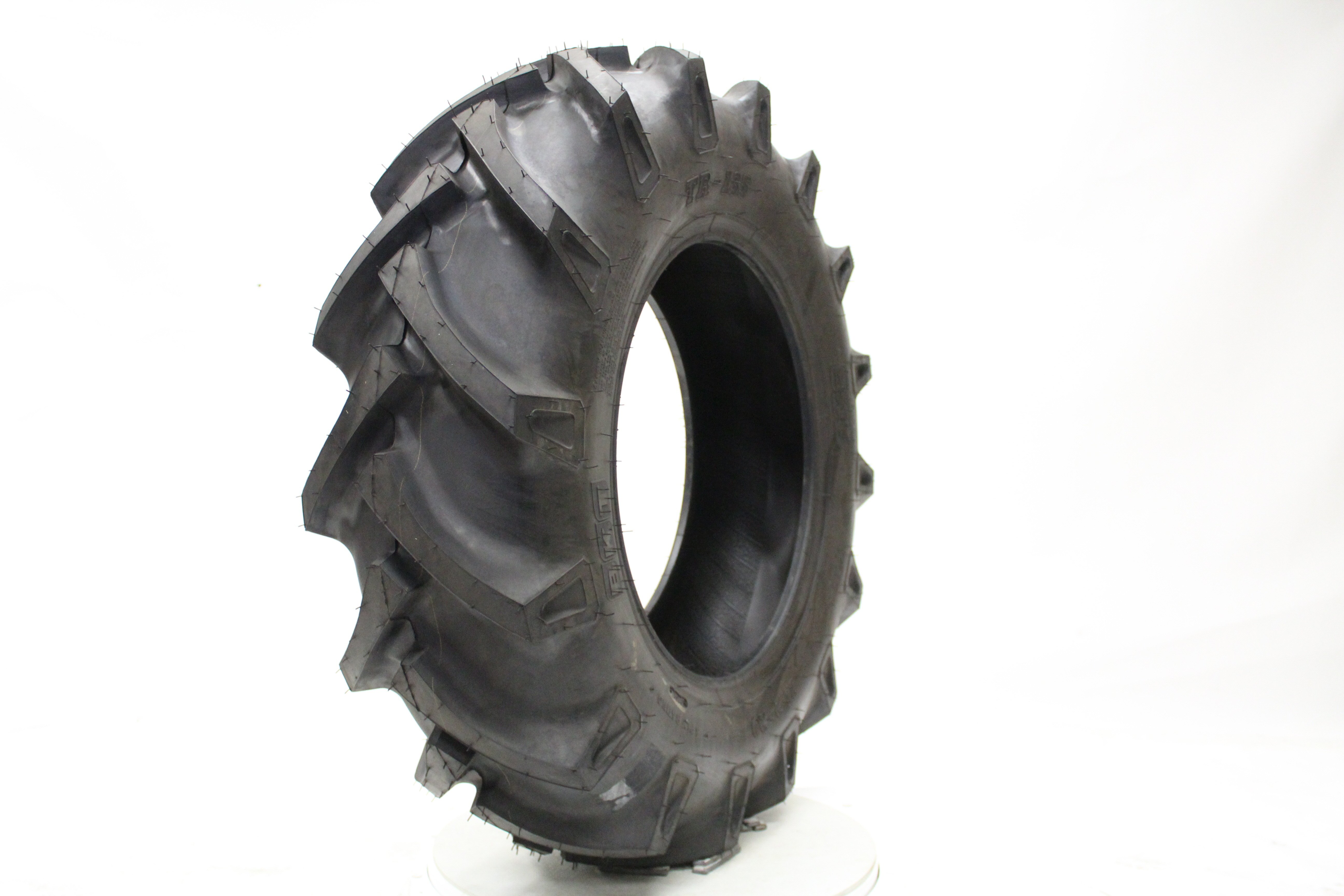 Bkt tr 135 r 1 r28 140a6 94029921 autoplicity