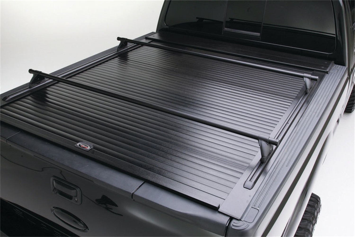 tonneau cover yakima tracks