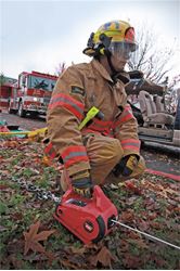 Picture of Warn 885000 Portable 1000 Lb Cap 15 Ft Wire Rope Hook And Swiveling Anchor Hook Red