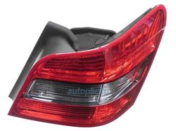 Picture of ULO 204-820-14-64 Taillight Assembly