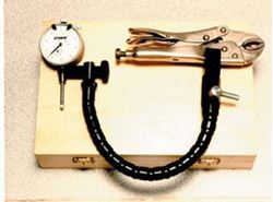 Picture of Central Tools 3D103 Rotor Run-Out Set with Locking Pliers and Flex-Arm 0-1'Range