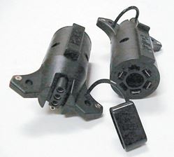 Picture of Pollak Corp 12-716EV Pollak 12716v 12-716ev 7-Spade To 4-Way Adapter