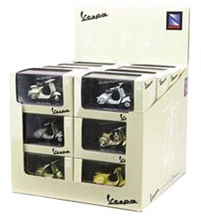 Picture of New Ray Toys 06047IA 1/32 VESPA SERIES II, 24 PCS