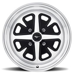 Picture of Drake Off Road LW40-50644A Legendary Magnum 400; Size 15x6; Bolt Pattern 4x4.5 In.; Gloss
black/machined;