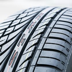 Picture of Versatyre CRX40001602 CRX4000 215/60R16XL 99V BSW (1 Tires)