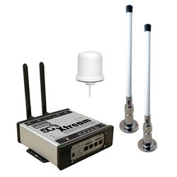 Picture of DIGITAL YACHT ZDIG5GX DIGITAL YACH 5G XTREAM SYSTEM W/ 3 ANTENNAS AND 7M CABLE